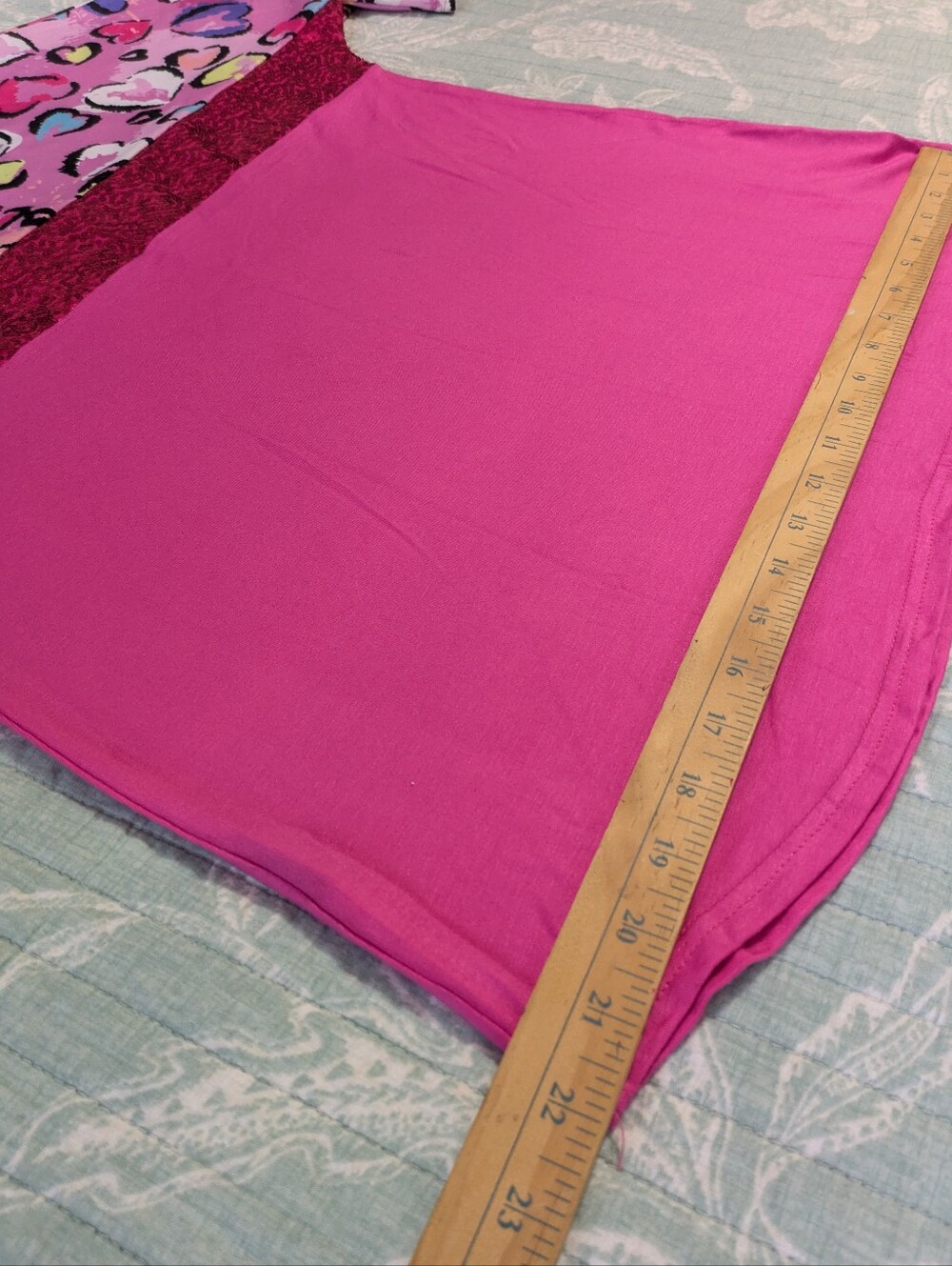 Southern Stitch Hearts & Sequin Pink Shirt. Size S - Picture 6 of 13